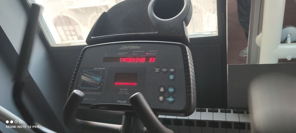 Bicicleta eliptica Life Fitness 8500