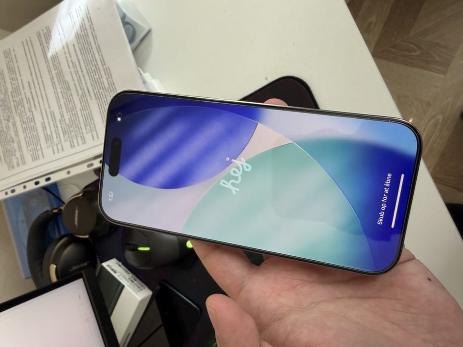 Iphone 16 Pro 256GB 90% зарядка