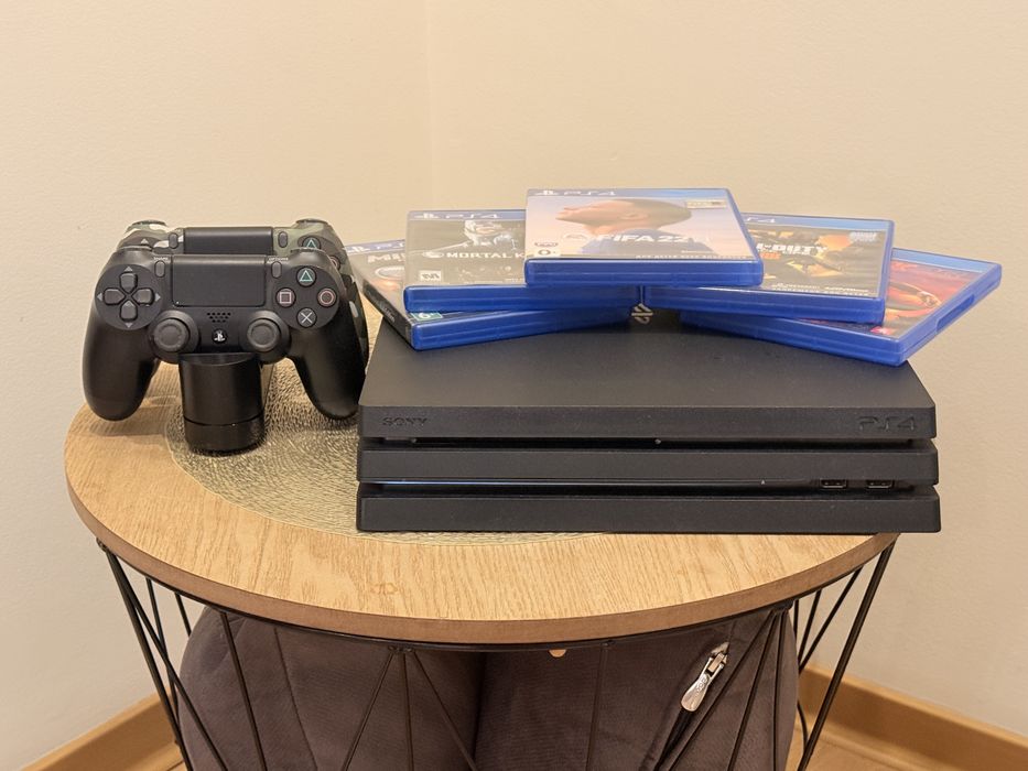 ps4 pro 1TB + диски
