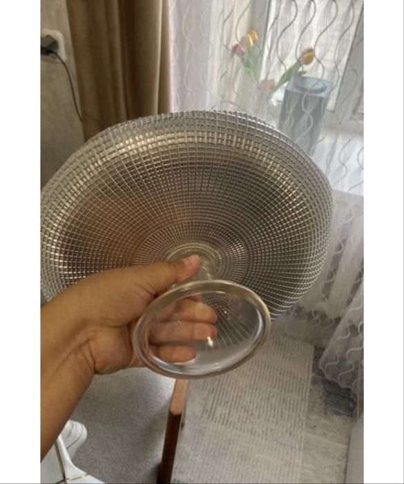 Продам тортницу холодницу