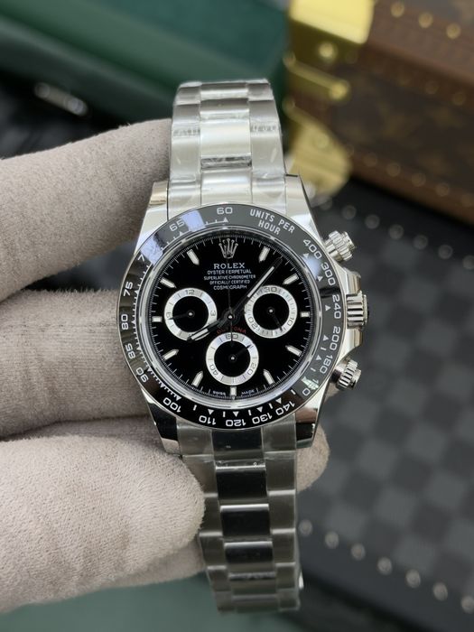Rolex Cosmograph Daytona 40mm Oystersteel – Black Dial, Black Ceramic Bezel