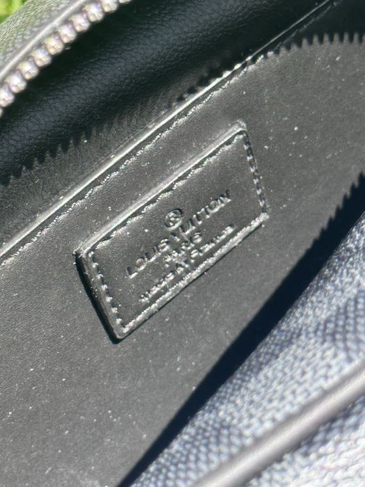 Locker Dopp Kit Louis Vuitton