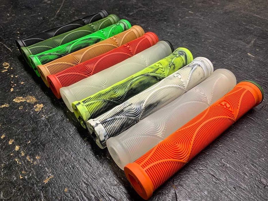 НОВИ Грипове SUBROSA GENETIC Дръжки за BMX / БМХ колело