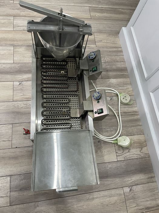 Продам Чебуречницу, б/у