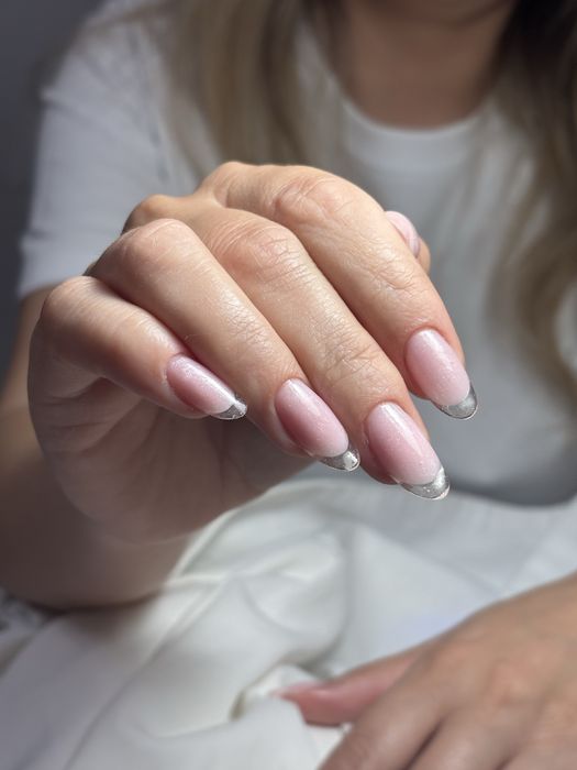 Aplic unghii cu gel