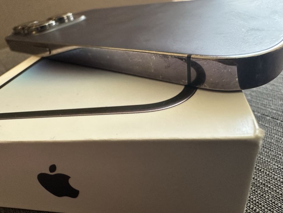 iPhone 14 pro deep purple
