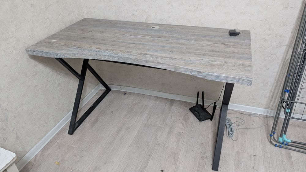 Стол компьютерный