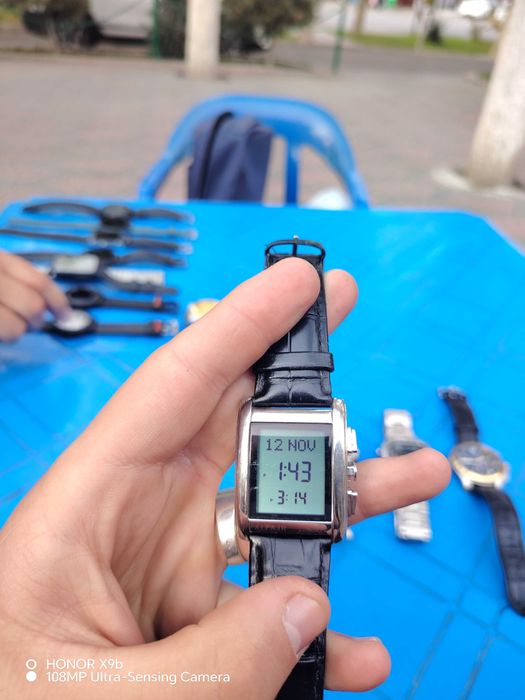 Qo'l soatlari. Rabochchi!