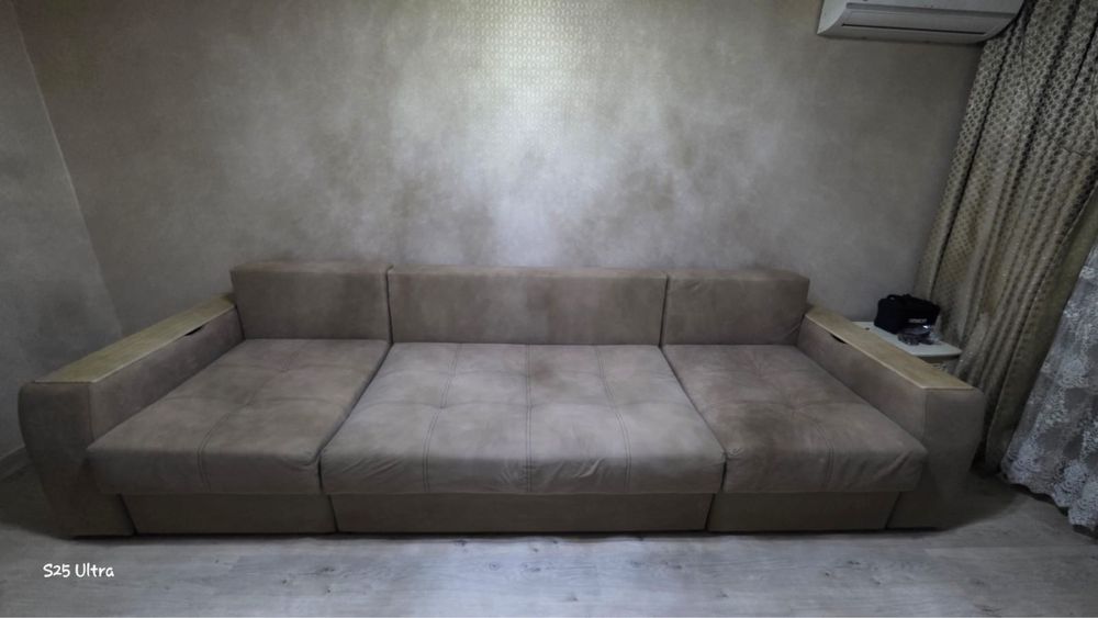 Продам диван , хороший