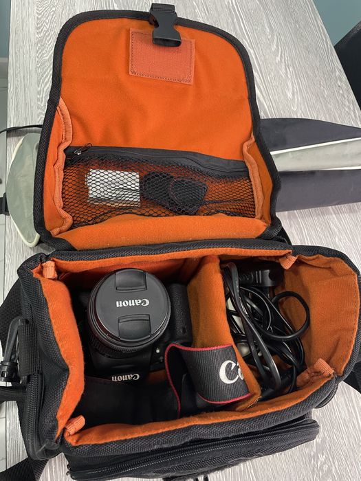 Canon EOS 700D полный комплект!!!