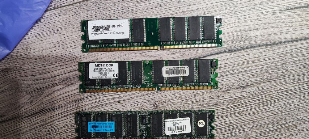 Kit AMD Duron, placa de baza Asrock, 1gb ram