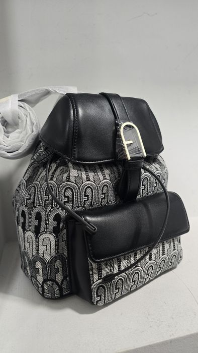 Furla раница нова
