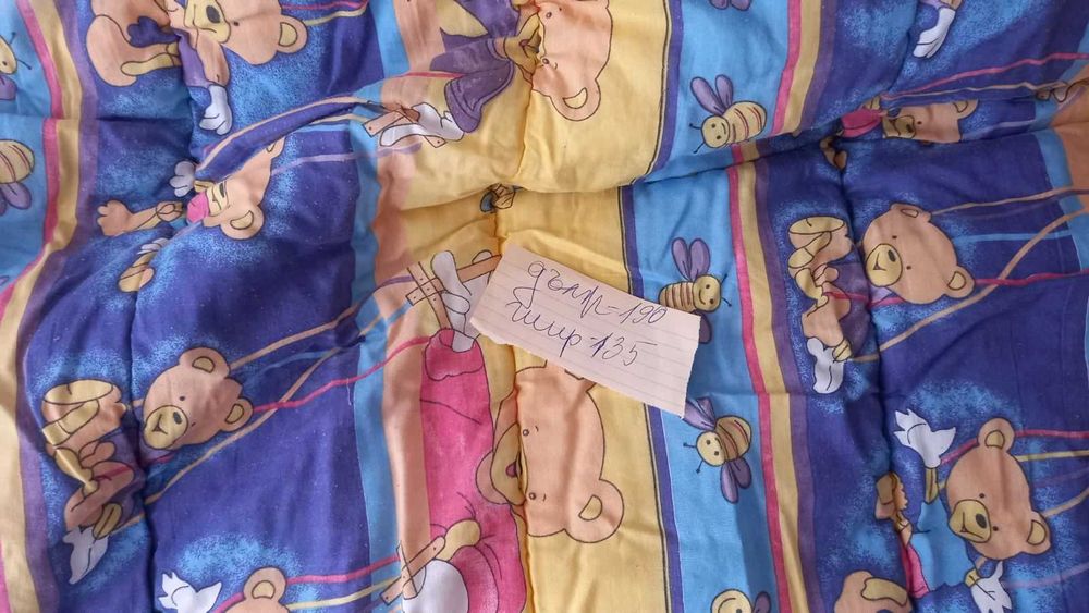 ПРОДАВАМ детско дървено креватче кошара С ДЮШЕЧЕ И ЗАВИВКА 40 ЕВРО