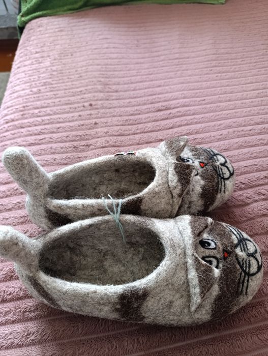 Натуральные войлочные тапочки