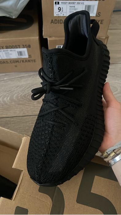 Yeezy 350 Onyx (Livrare cu verificare)