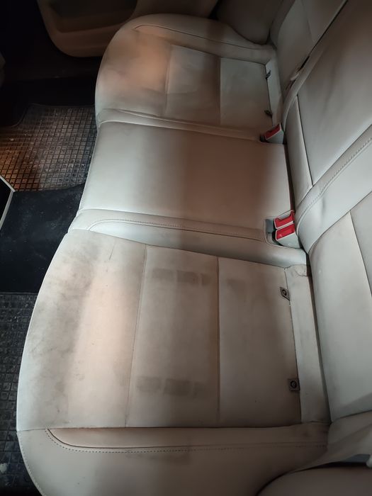 Detailing auto  polimerizare faruri
