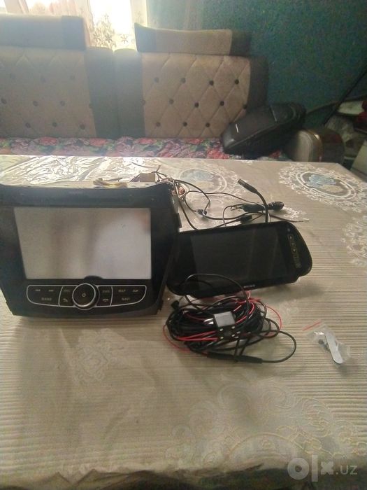 Monitorli magitafon va soniy videoregistrator kamerasi