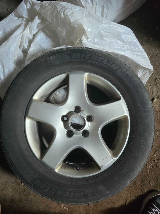 Michelin Pilot Alpin 5 SUV 235/65 R17