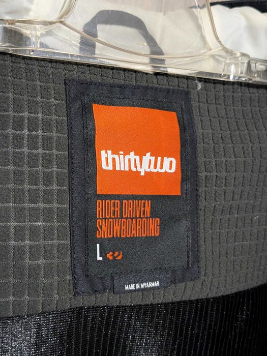 Сноуборд яке ThirtyTwo Spring Break