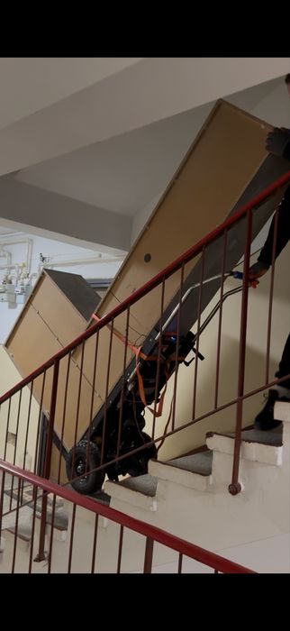 Servicii de transport marfa, mutari, debarasari (duba cu lift+liza)