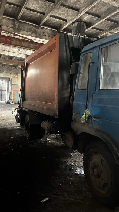 Продам мусоровоз донфенг рабочий