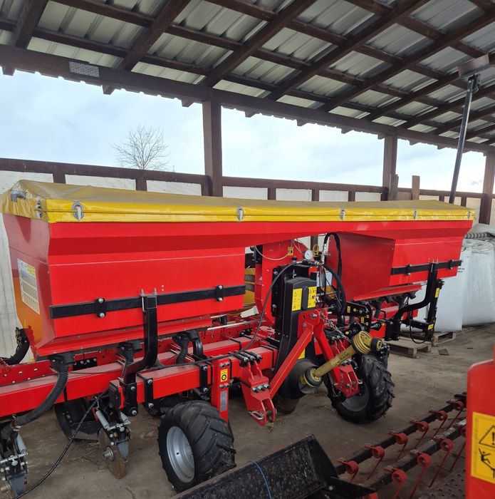 Vând semănătoare porumb Matermacc 6 rânduri Italia 2021