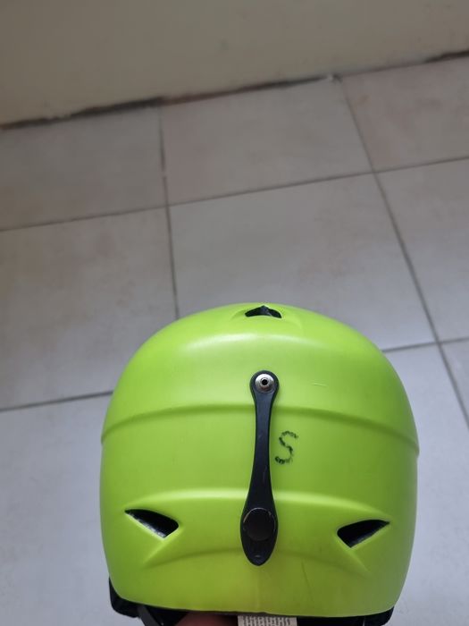 Детска ски сноуборд каска Uvex 52-54 см