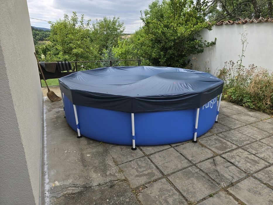 Комплект Басейн + аксесоари, 305см диаметър, 76см височина, 4.5 кубика