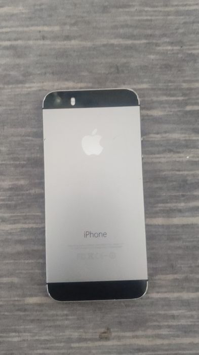 Продаю айфон 5s срочно