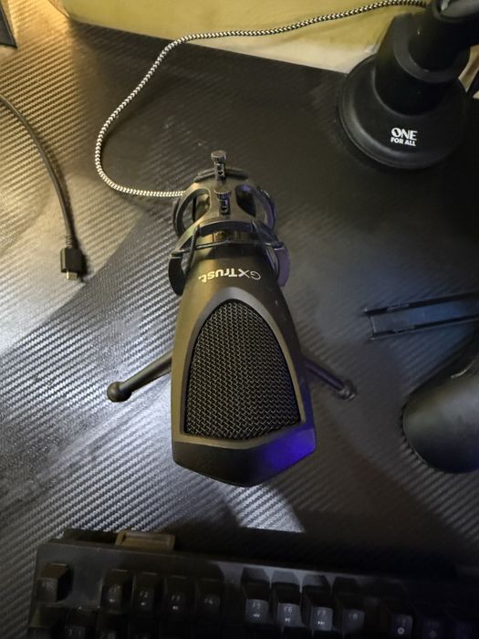 „G:RIGS готов PC сетъп | RTX 4060 | Razer периферия“