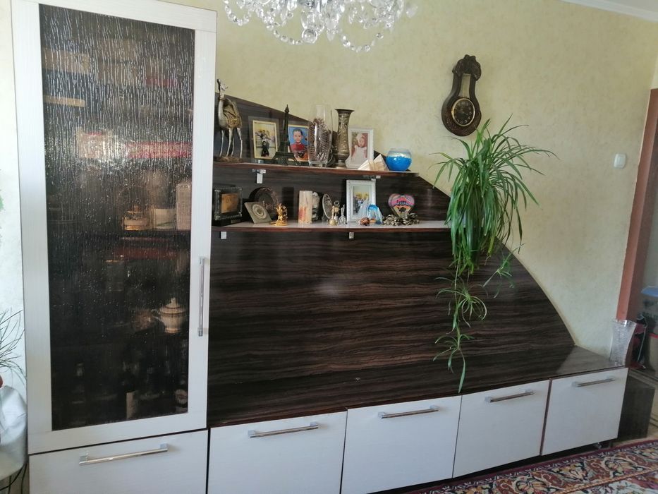 Продаю стенку для гостиной