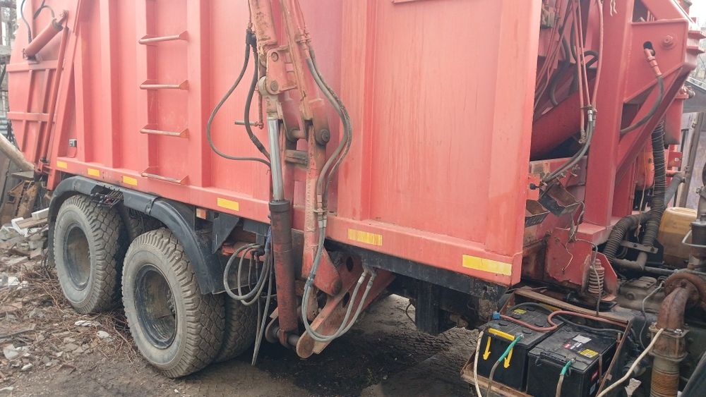 Продам мусоровоз