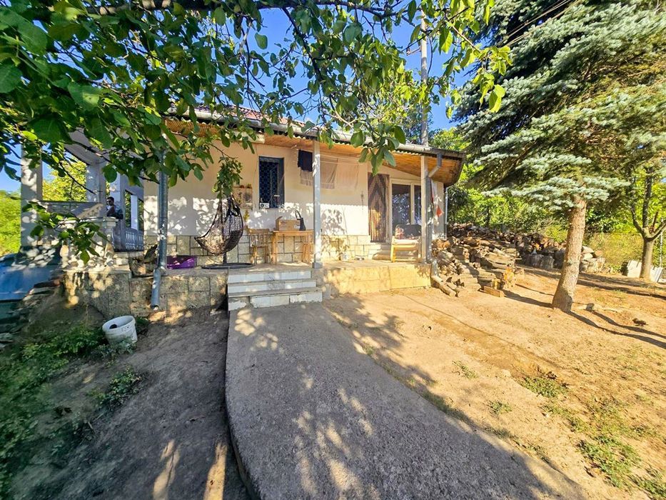 Къща в Плевен-Индустриална зона площ 240 цена 380000