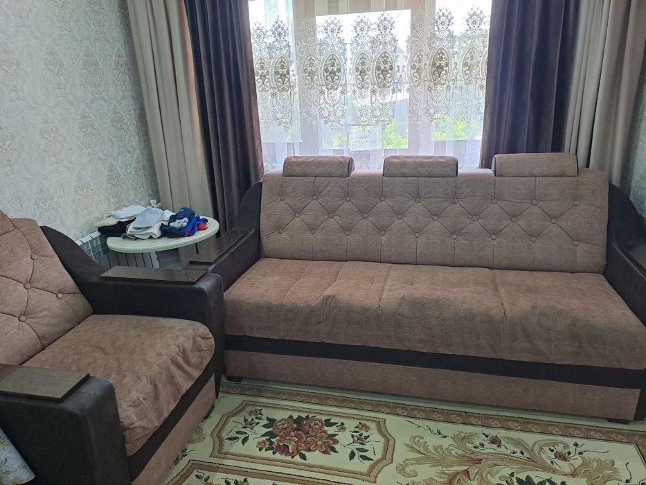 Продаётся диван с креслами