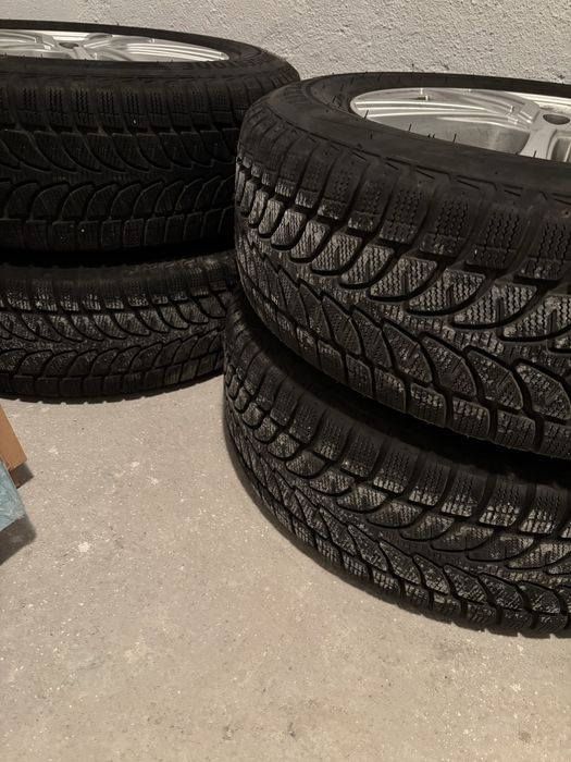 4бр гуми 225/65/17 Bridgestone с OEM 17" джанти Subaru
