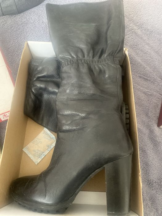 Продам женскую обувь