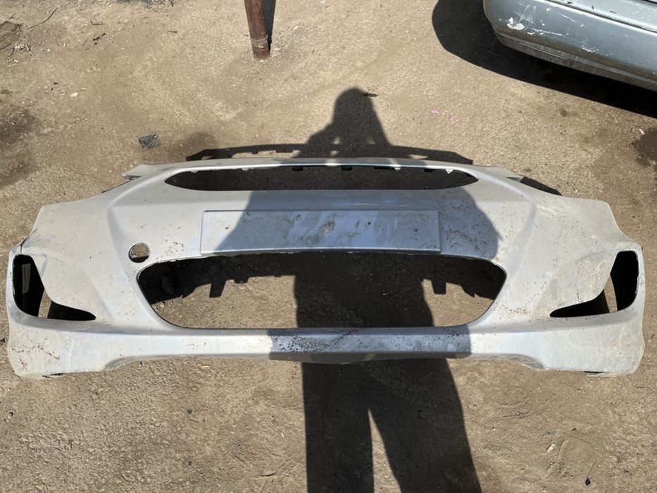 Передний бампер акцент