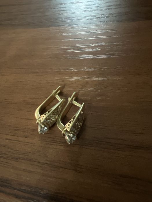 Золотые серьги 750 проба