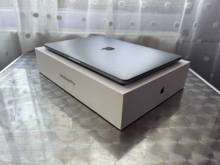 MacBook Pro 13 M1 256GB 8GB RAM