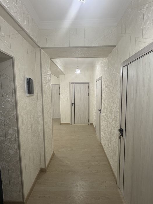 Eco city dan 3 xonali polu podval sotiladi