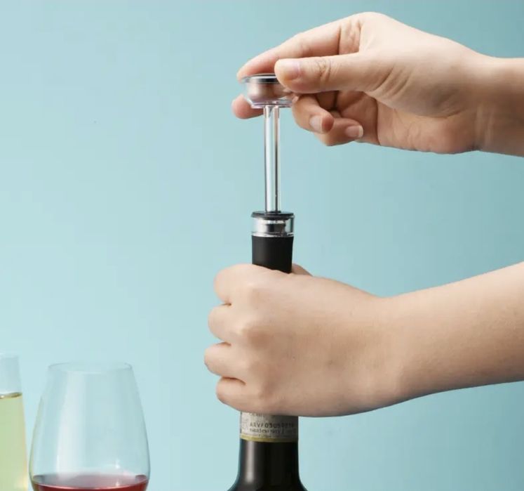 Електрически тирбушон с вакум тапа - 4 в 1

Комплекта включва:
1. Елек