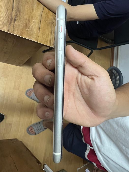 Iphone 11 128Гб идел состаиане