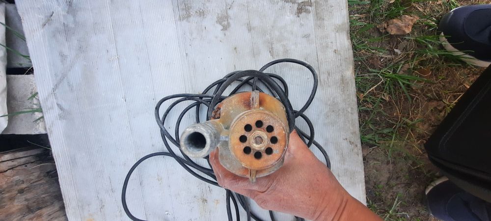 Продам глубиный насос