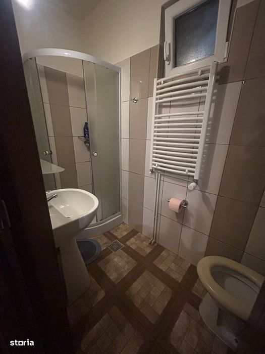 Spatiu-Cabinete medicale / terapie – spațiu Central, Acces facil