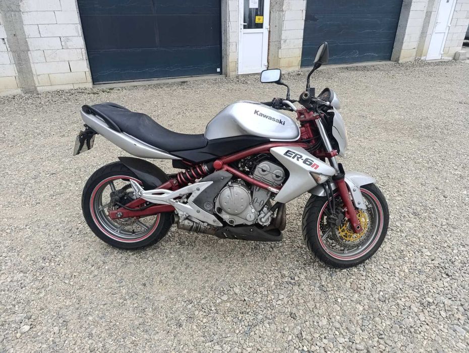 De vanzare Kawasaki ER6-N !