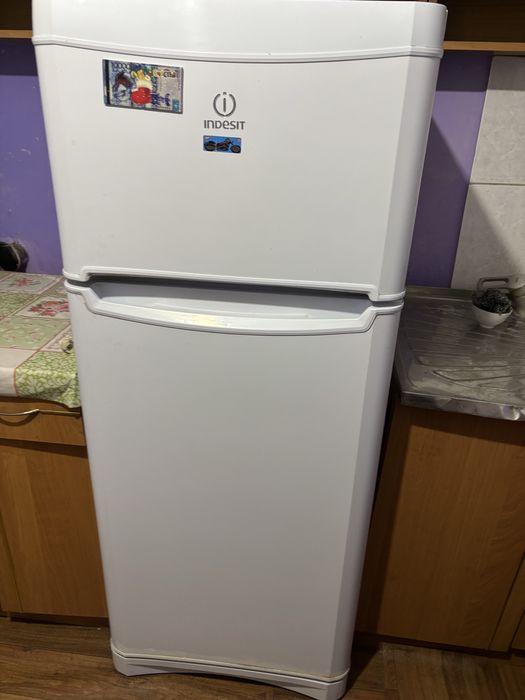 продам холодильник рабочий