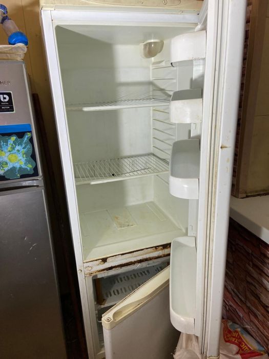 Холодильник Indesit