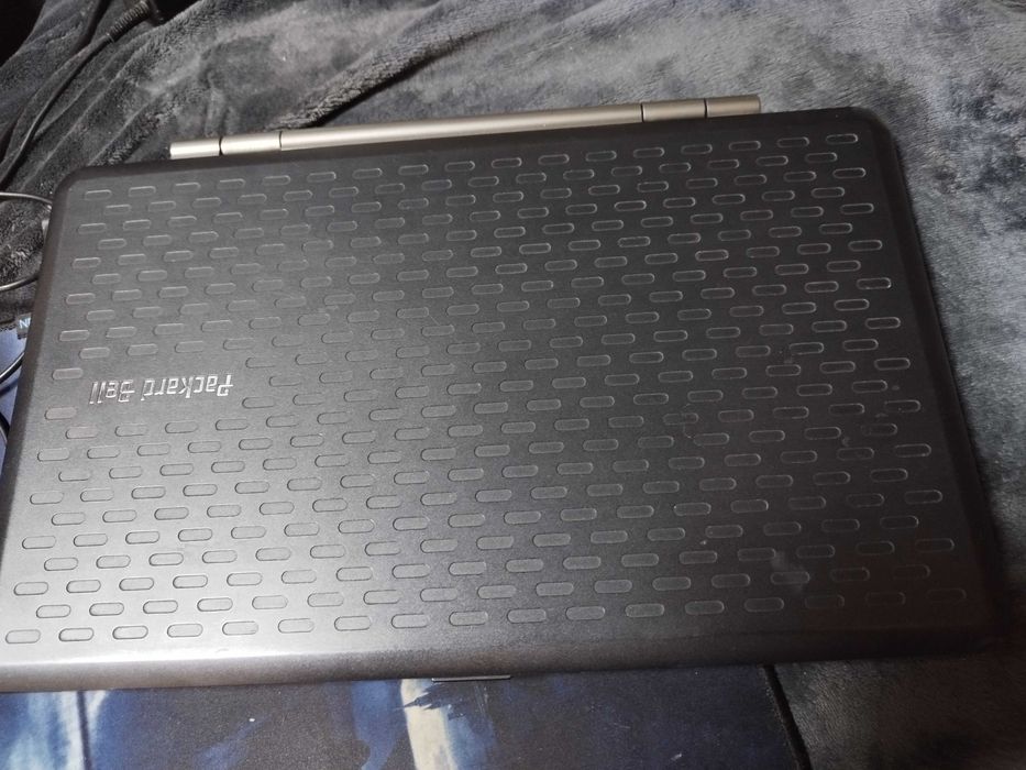 ноут Packard Bell 16" дюймов