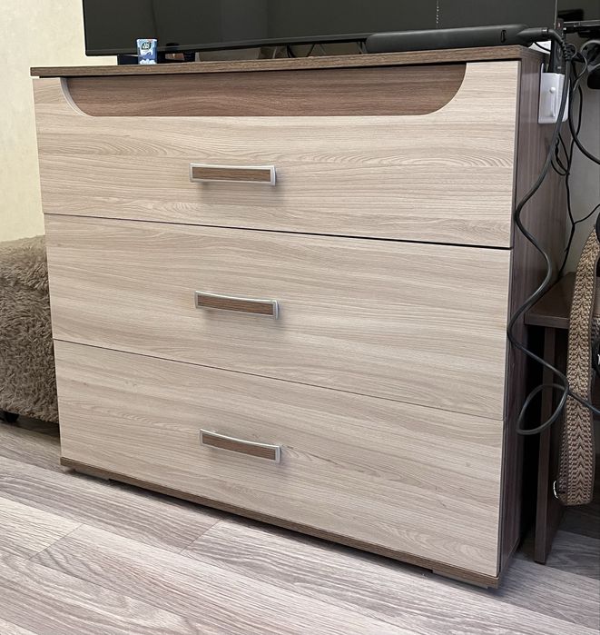 Продам комод в хорошем состоянии.