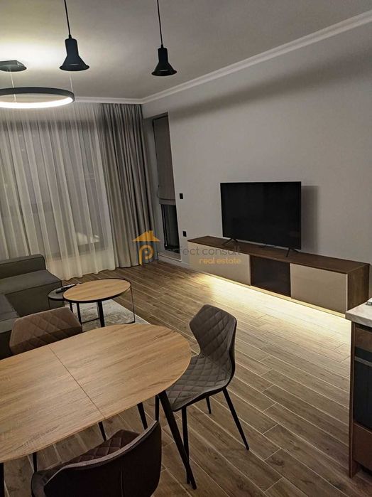 Дава се под наем Двустаен апартамент в Пловдив, Младежки Хълм - 70 кв.м за 700 € - Снимка #1